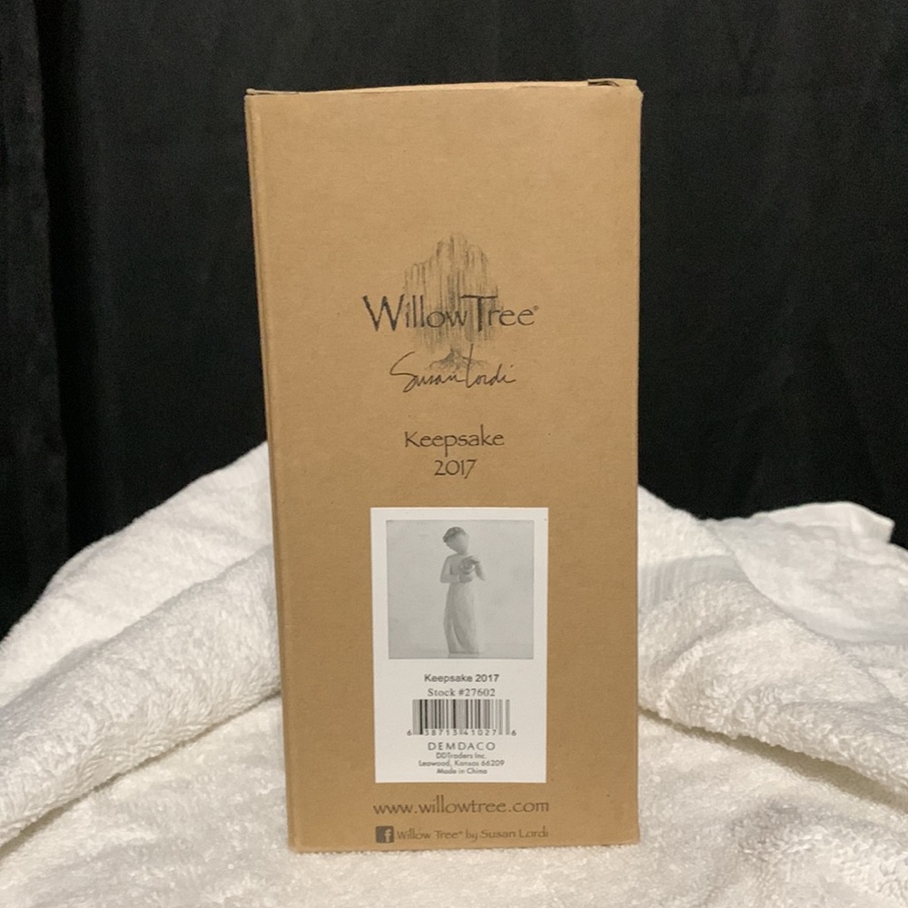 WILLOW TREE - SUSAN LORDI- KEEPSAKE 2017 - Picture 12 of 14